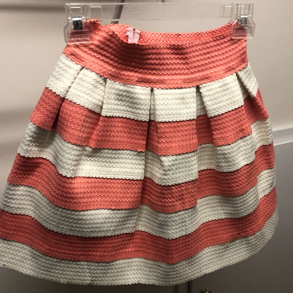 Stripe white & coral/peach skirt